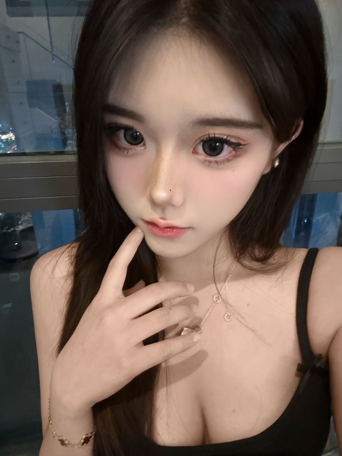 分享个小骚妹C奶粉蜜穴