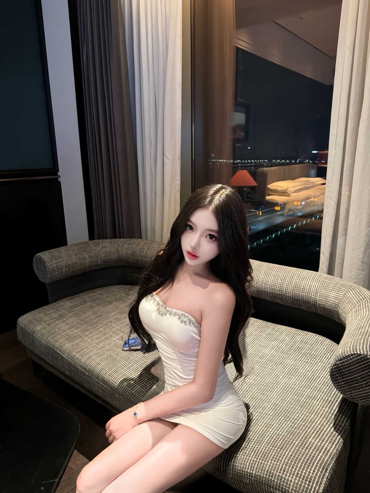 天山区年轻颜正 服务不敷衍  值得推荐