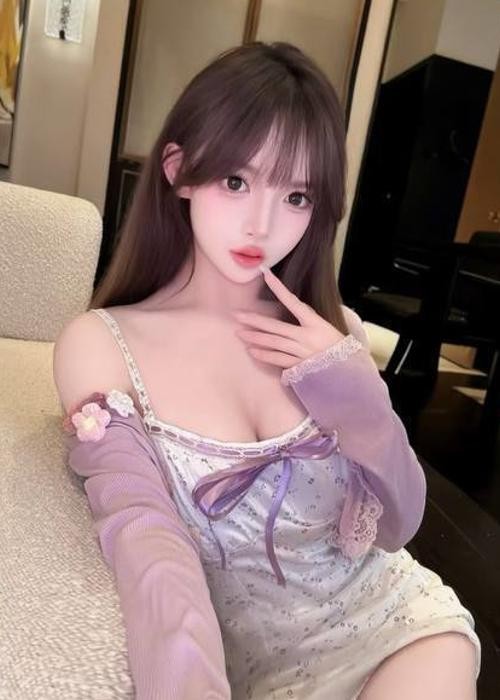 广州奶头十分粉嫩小穴很紧致