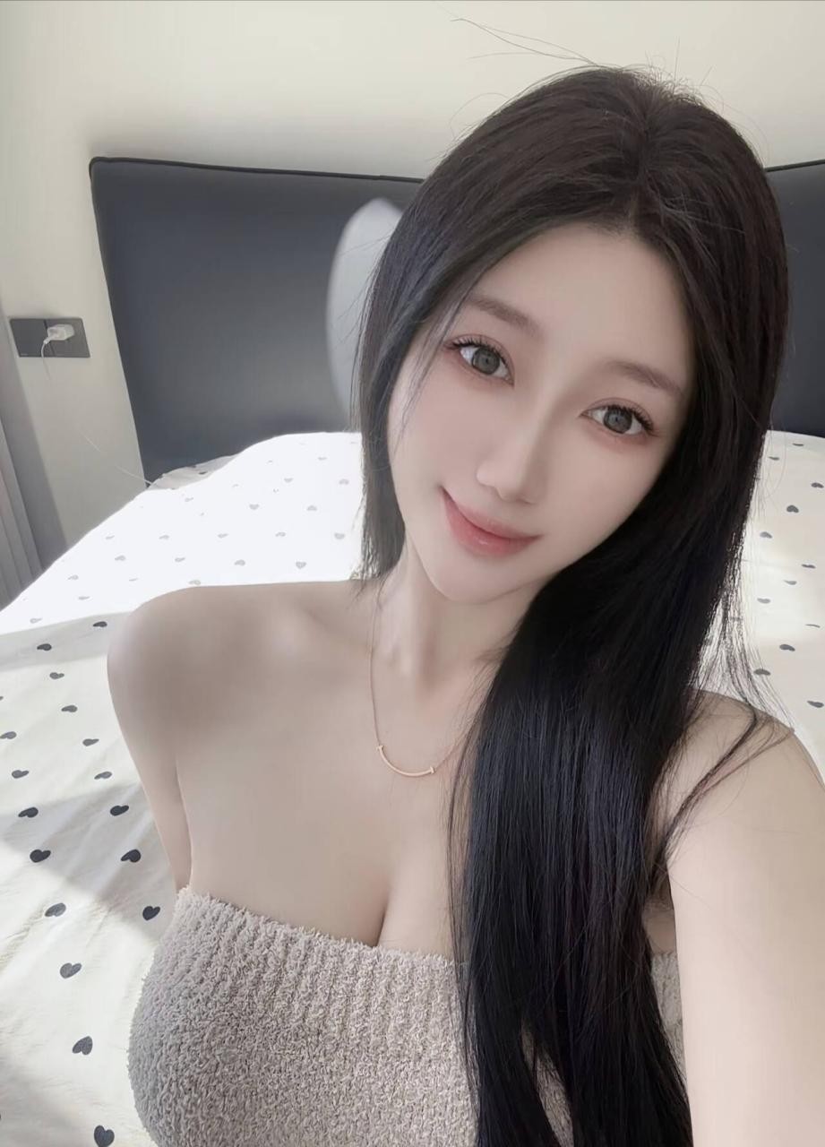 丰台尤物很勾人奶大bb紧致