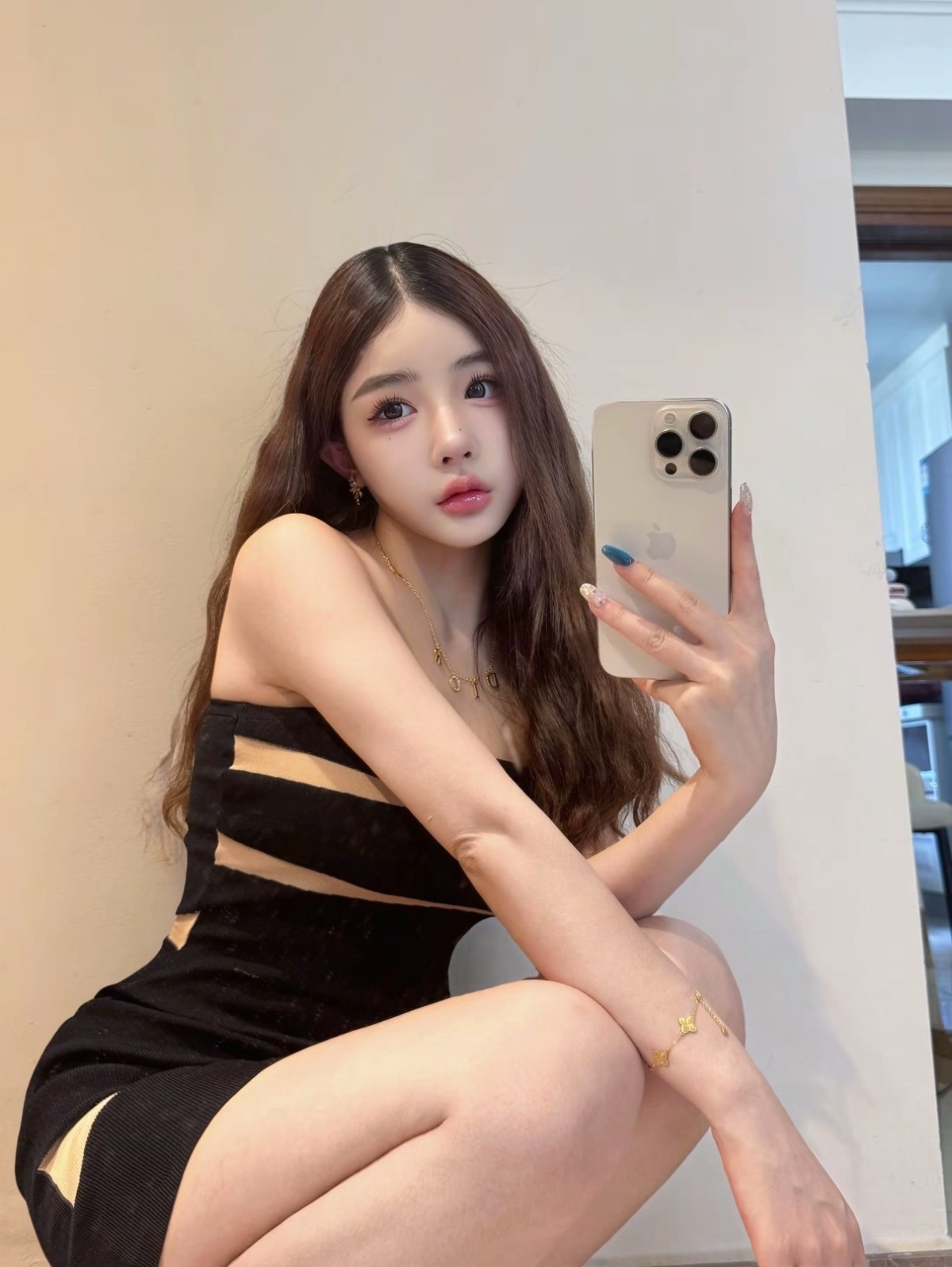 纯欲小美女嫩鲍鱼很美味