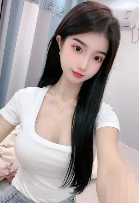 惠州单纯女孩插进去很紧实