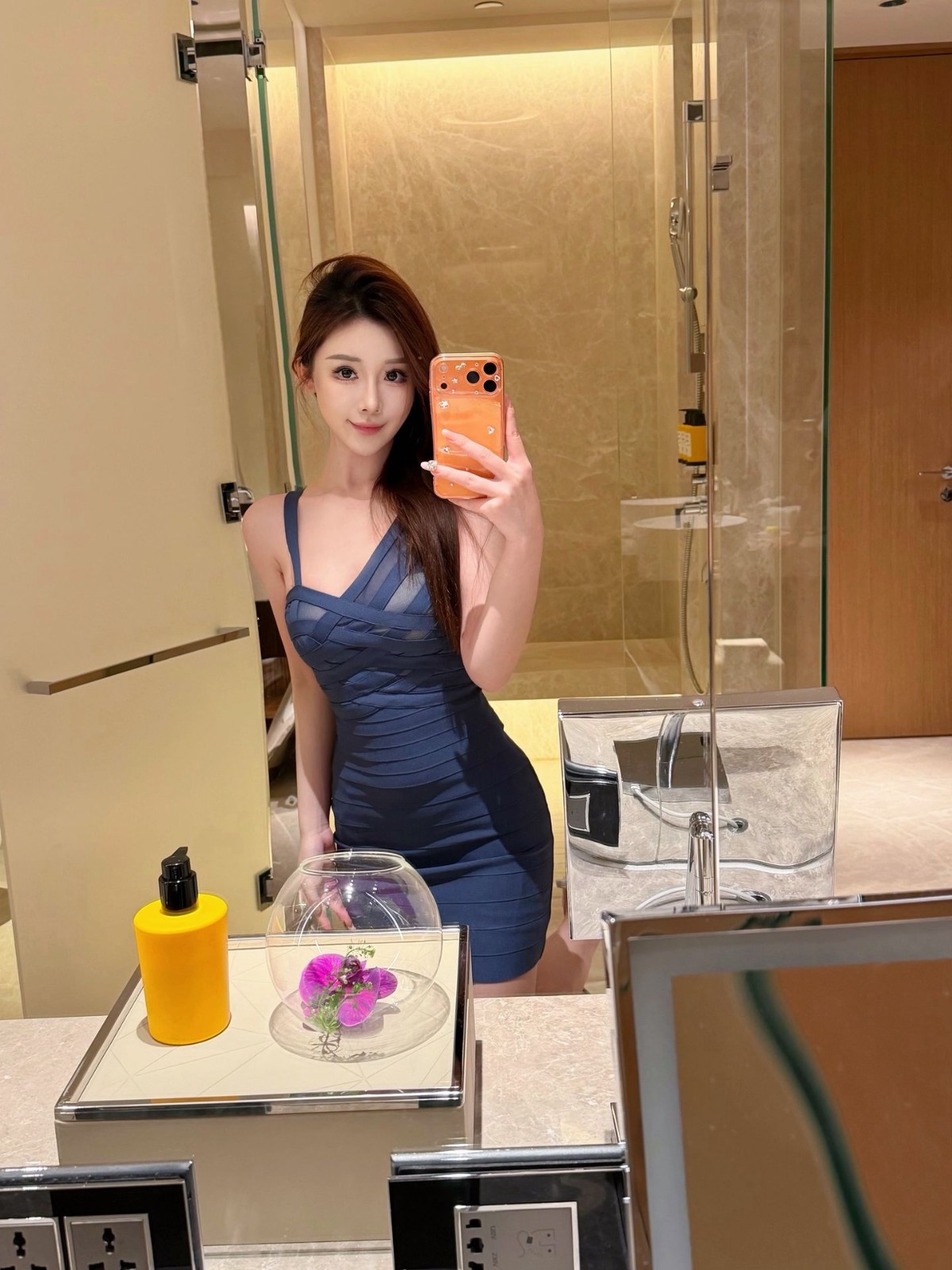 找这个骚货服务爽爆