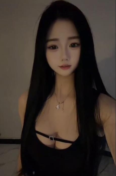 青岛脸蛋相当漂亮体味香香的