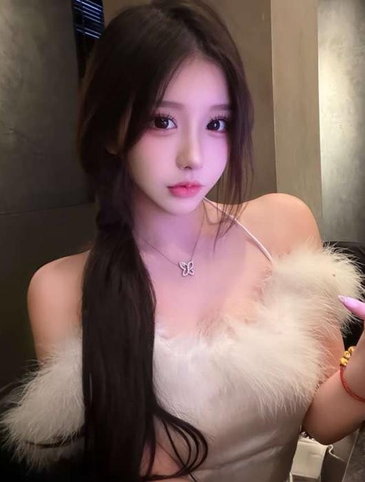 重庆浑身散发出女人特有的香味