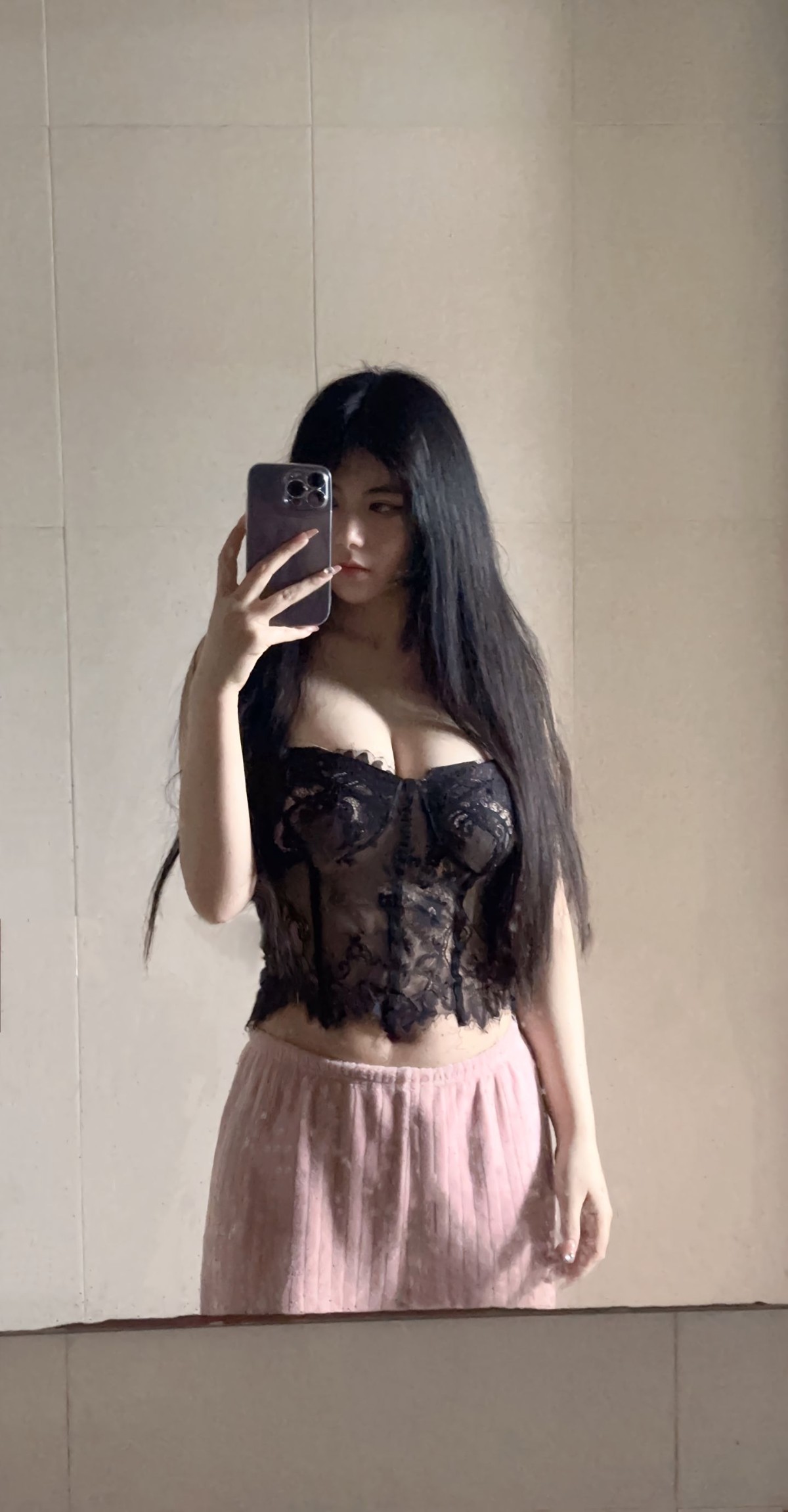 D罩杯大胸妹9张就有给干