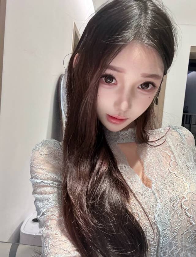 【重庆】钻底下舔的特别舒服，干的时候更爽了