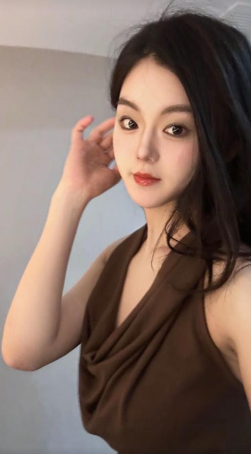 郑州推荐一位妖艳女人很靠谱