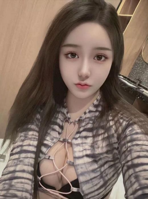 原装美乳紧致翘臀后入无敌