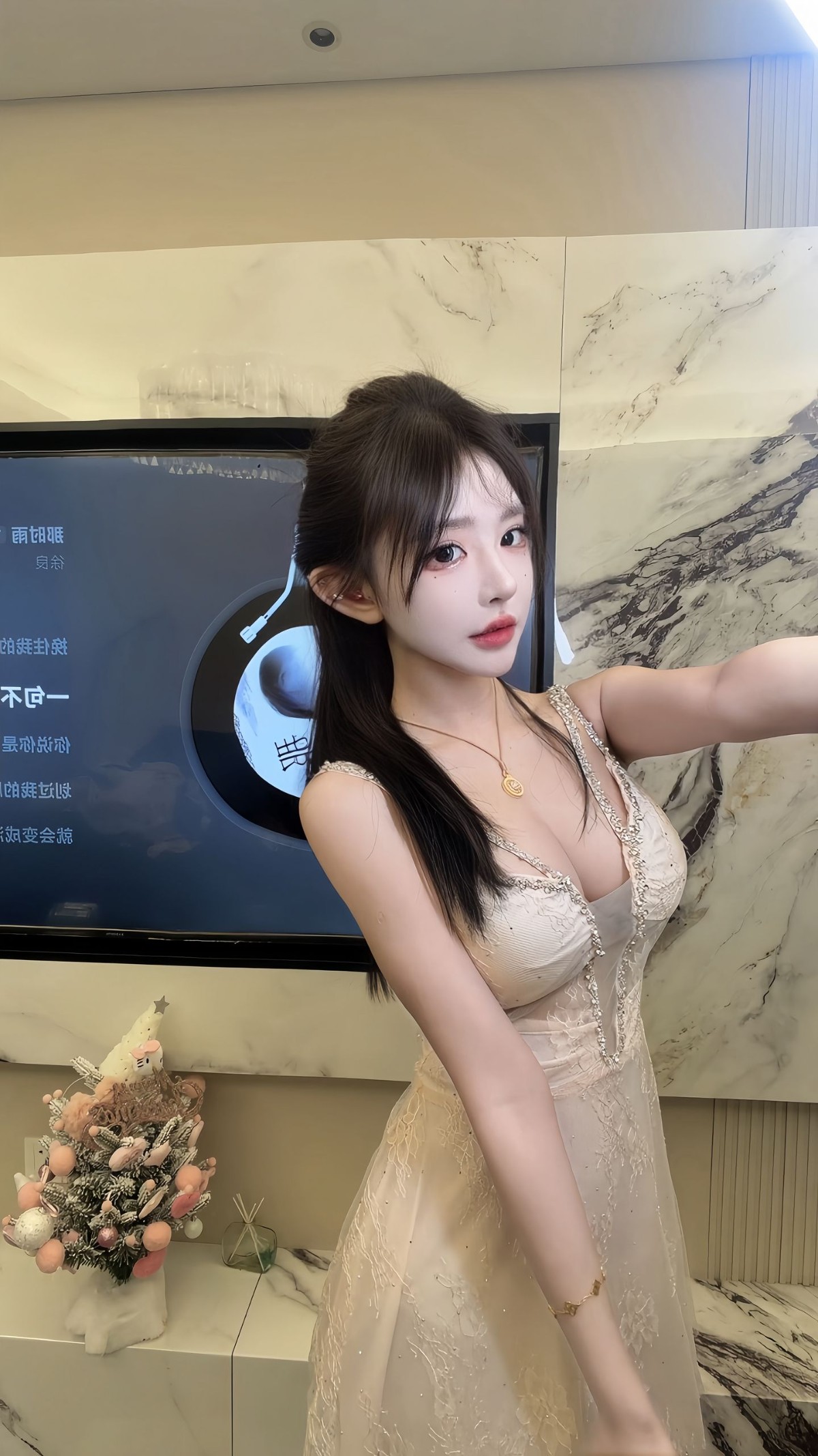 乖巧甜妹秀色可餐