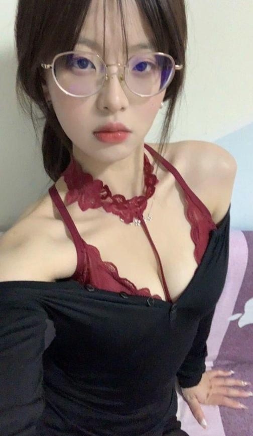 南昌小骚妹穴就是紧会夹人