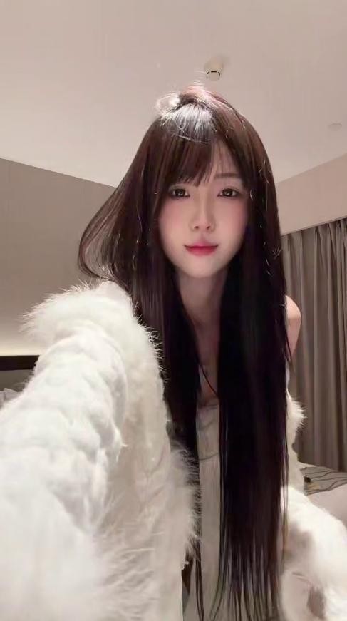 杭州艳丽外表脸型诱惑十足