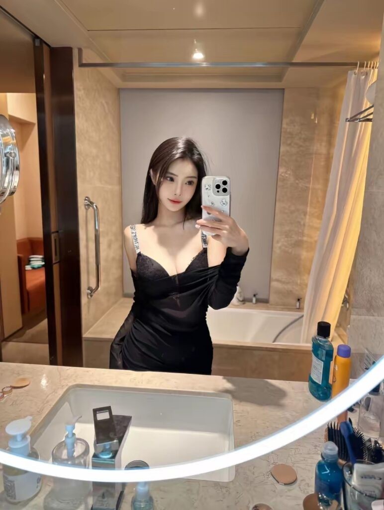 崇川极品身材蜜穴紧热水滋滋