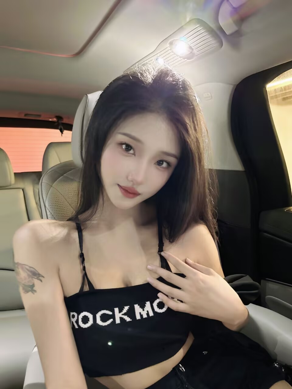 娇喘声很真实想压在身下狠狠蹂躏