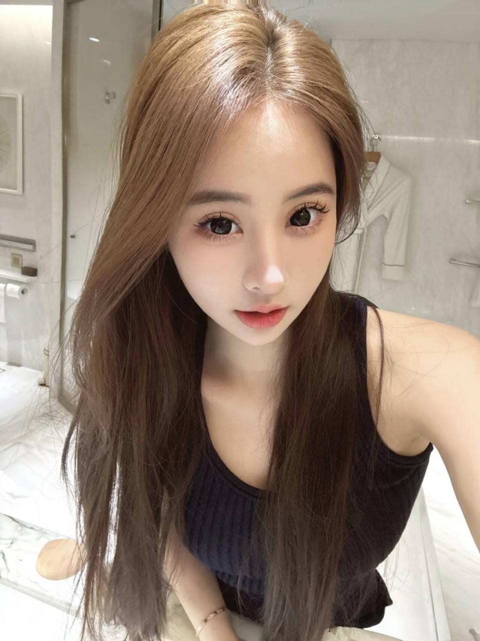 东湖水嫩小妹  后入特别舒服